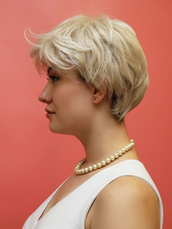 krótka peruka - mleczny blond - sklep internetowy
